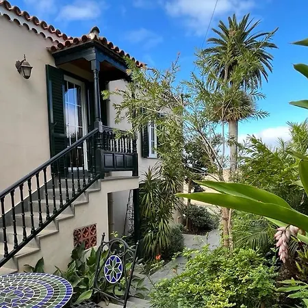 Casa De Vinas, Views Of The Teide And The Sea